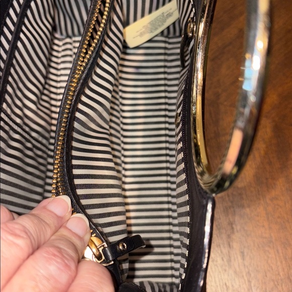 Kate Spade satchel Crossbody bag leather black goldtone round ring handles EUC - Picture 16 of 17